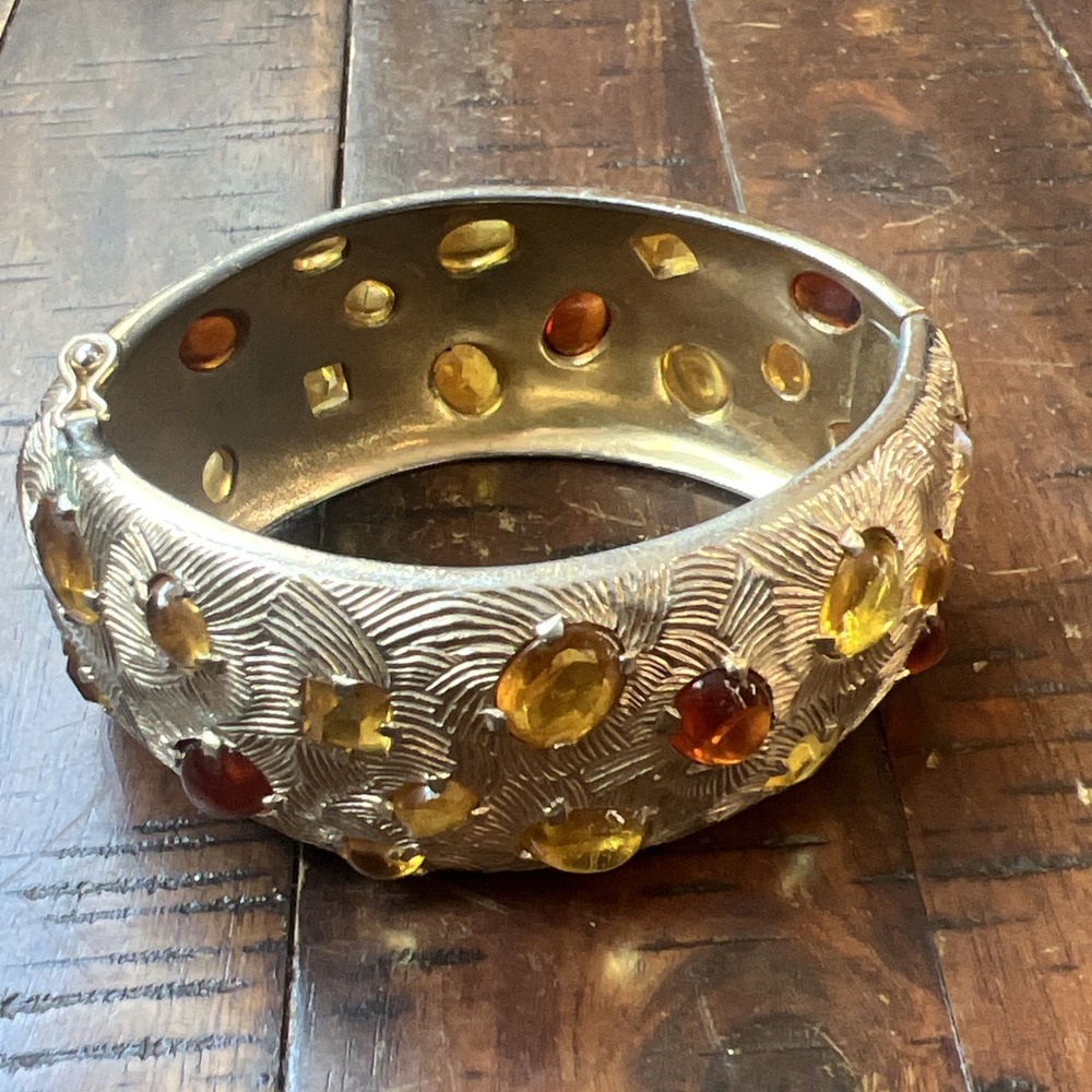 Vintage Multi-Color Cabochon Stones Gold Tone Bangle Bracelet - Picture 9 of 12